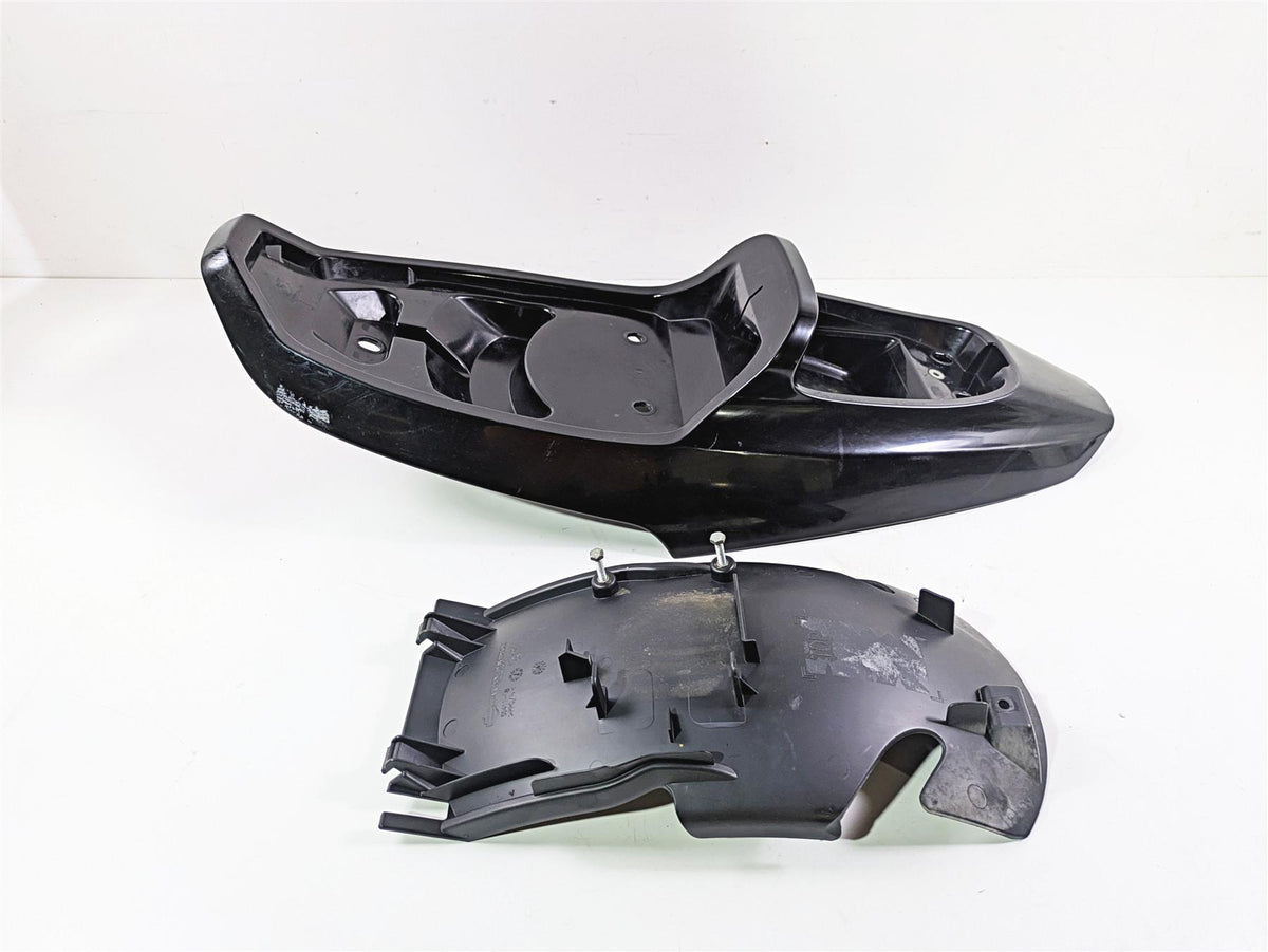 2009 Harley XR1200 Sportster Tail Fairing & Inner Fender Set 59901-08 {{ shop.shopifyCountryName }} - Mototech271