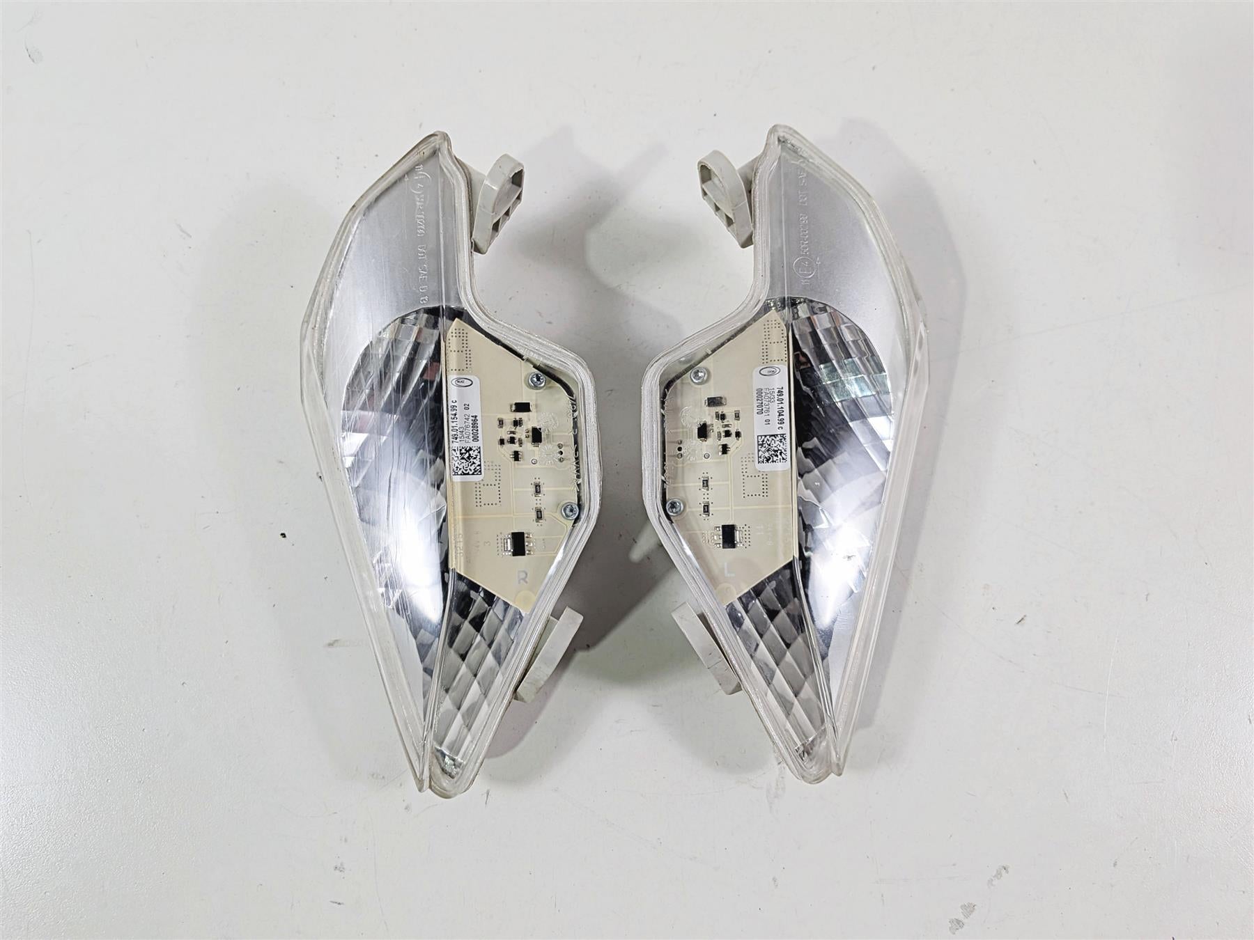 2016 BMW R1200RT RT RTW K52 Front Blinker Turn Signals 63138541625 63138541626 {{ shop.shopifyCountryName }} - Mototech271