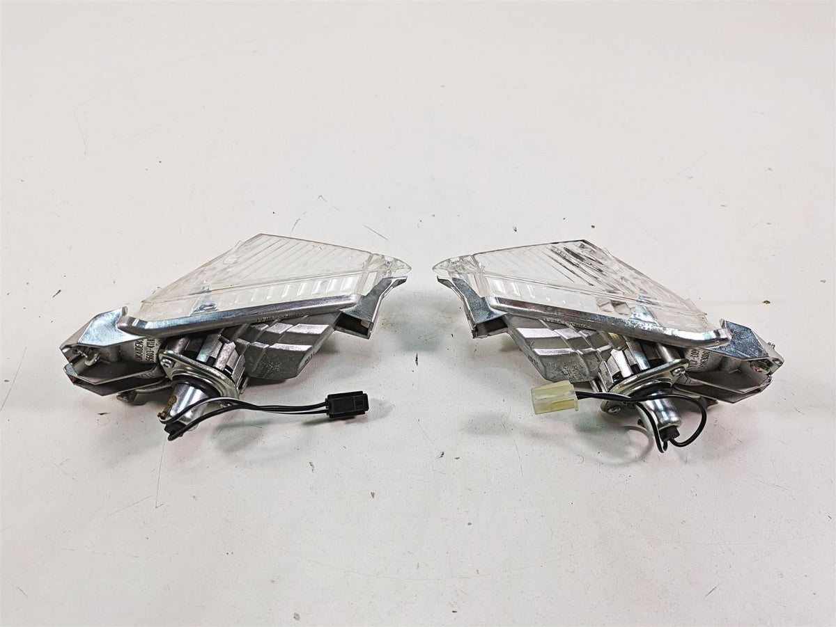 2022 Suzuki GSXR 750 Rear Blinker Turn Signal Set 35603-47H0 35603-47H0 {{ shop.shopifyCountryName }} - Mototech271