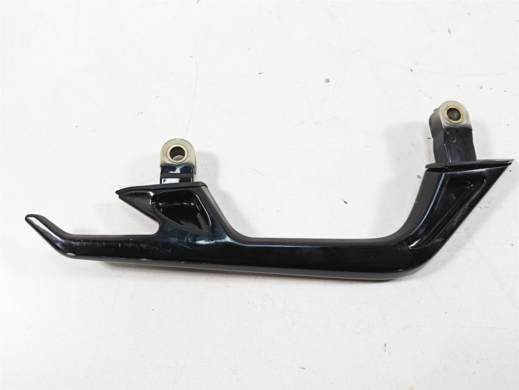 2002 Yamaha FZ1 FZS1000 Fazer Rear Left Passenger Grab Handle 5LV-2474A-00 {{ shop.shopifyCountryName }} - Mototech271