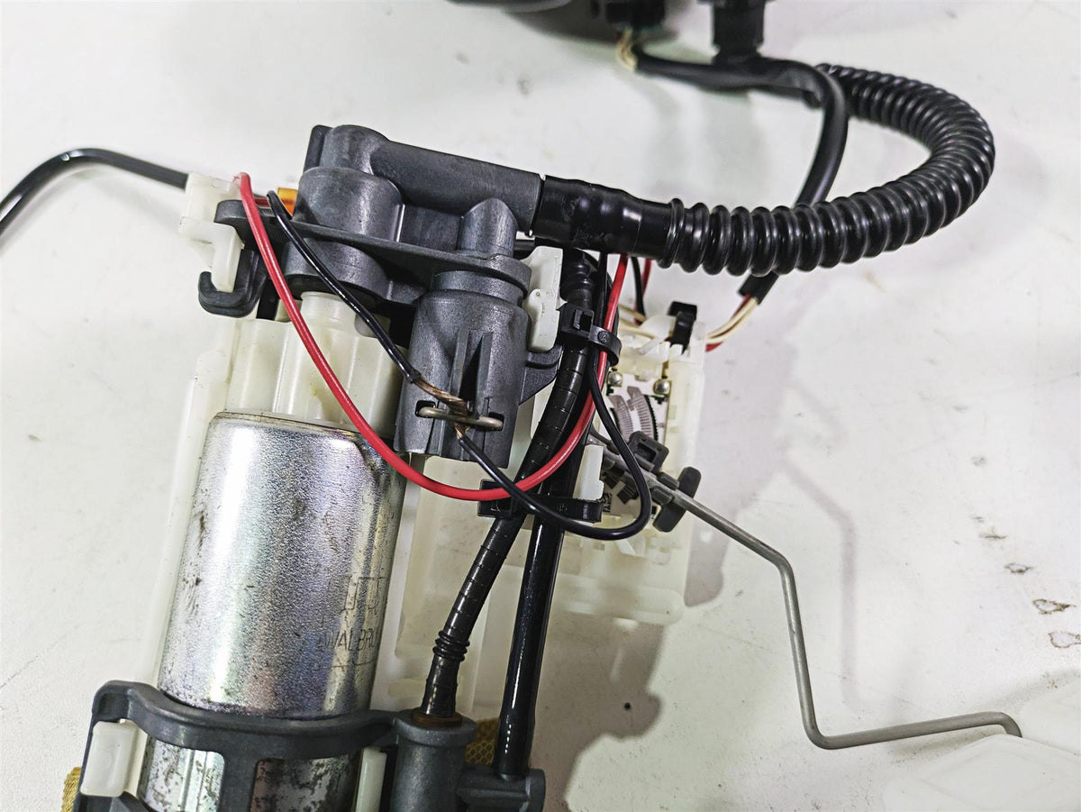 2018 Indian Chieftain Dark Horse Fuel Gas Petrol Pump 2521787 2522160 2521374 {{ shop.shopifyCountryName }} - Mototech271