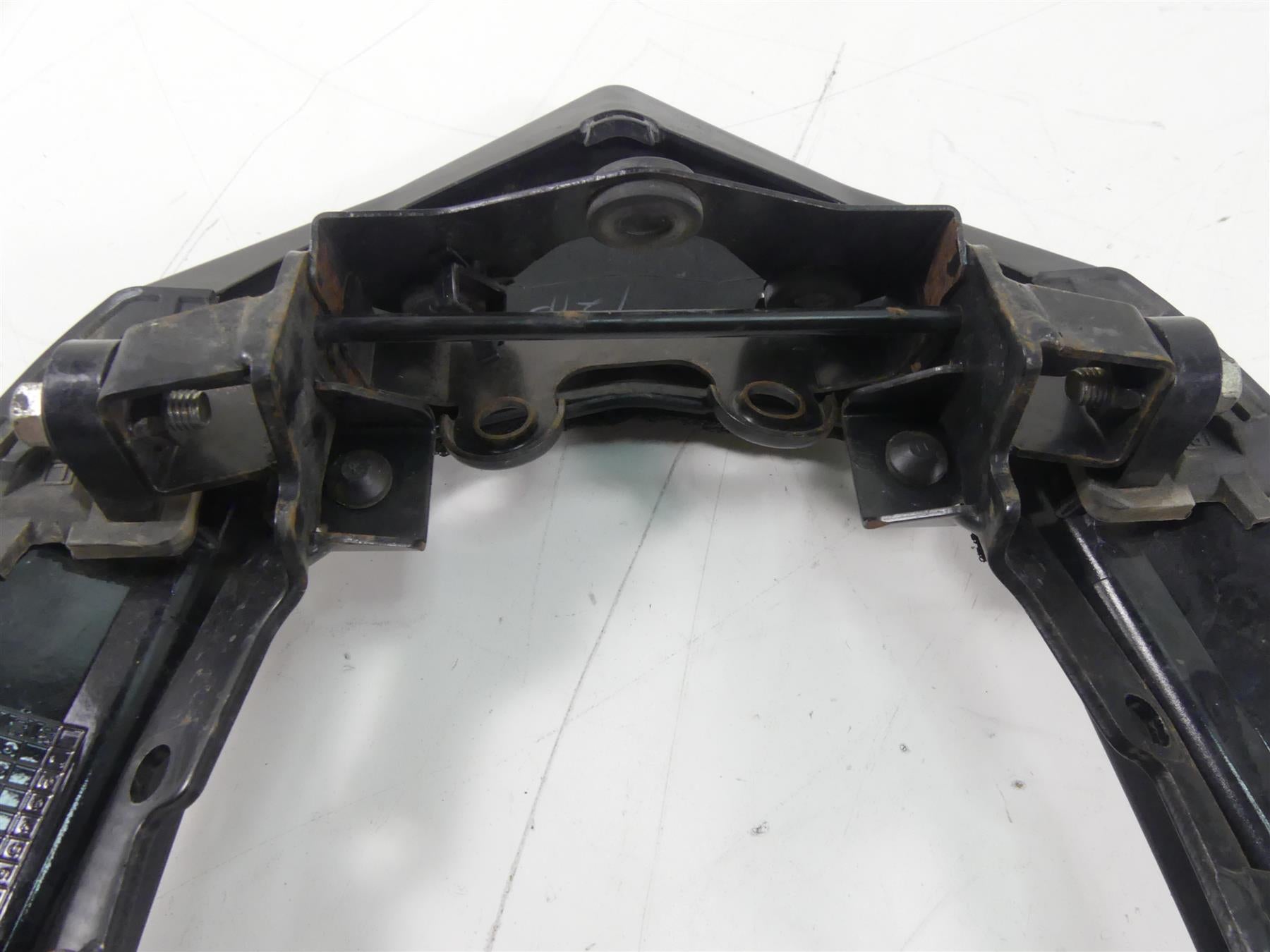2007 Yamaha FZ1 Fazer Rear Passenger Grab Handle Fairing Cover 3C3
