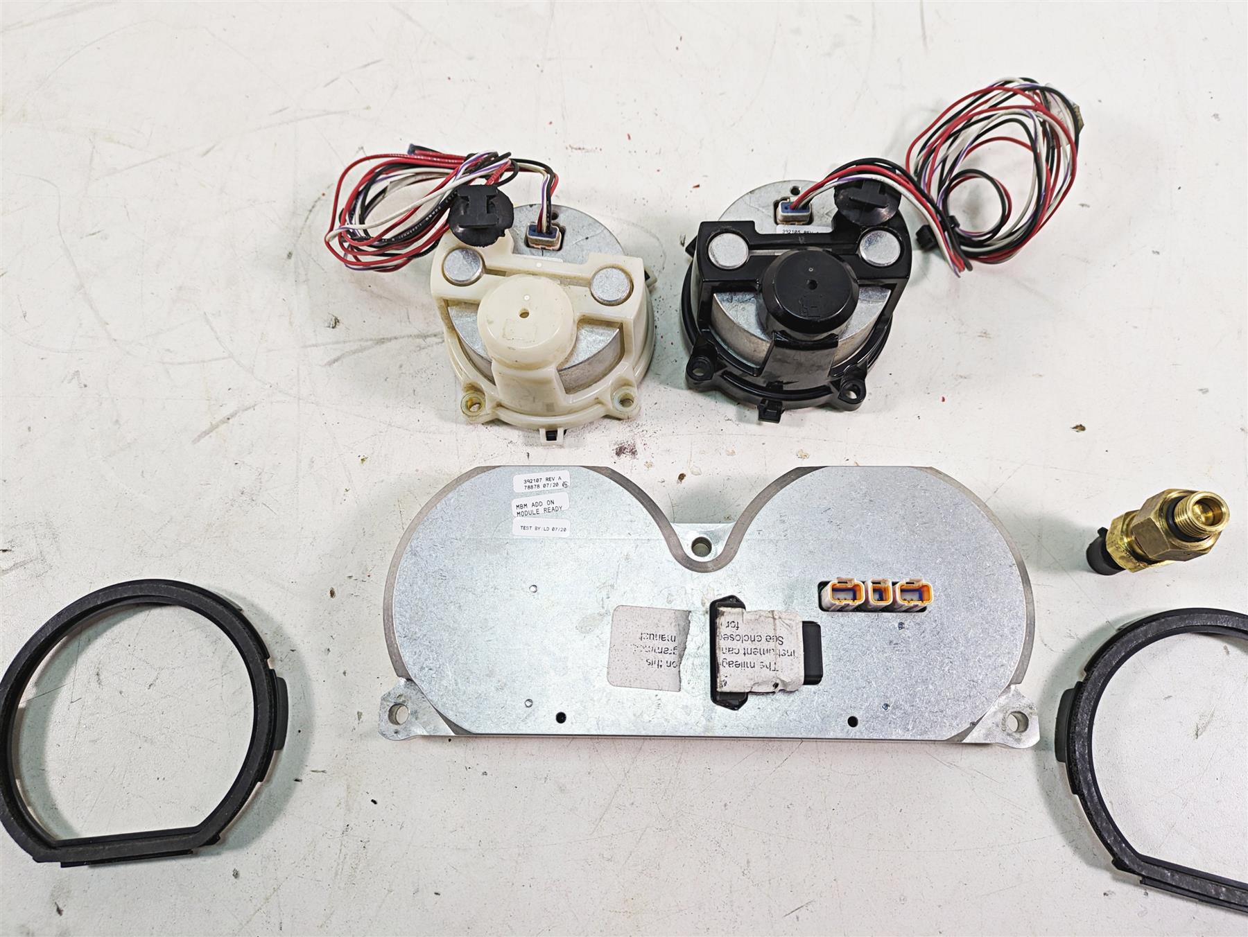 2018 Harley Touring FLHXSE CVO Street Glide Dakota Digital Gauges Set MLX-8414 {{ shop.shopifyCountryName }} - Mototech271