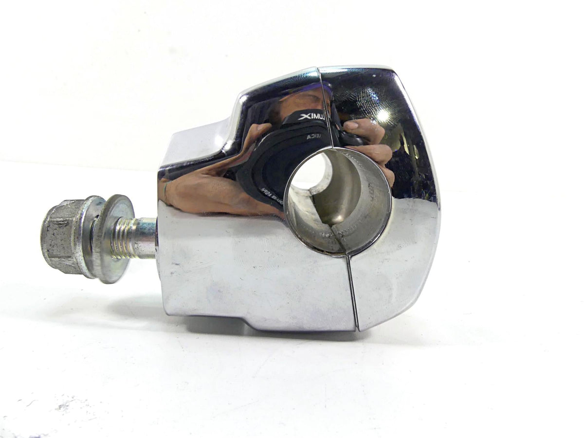 2007 Honda VTX1800 T2 Handlebar Riser Holder Set 53231-MCV-000 53131-MCV-000 {{ shop.shopifyCountryName }} - Mototech271