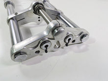 Load image into Gallery viewer, 2002 Indian Spirit Deluxe Front Forks Triple Tree Front Axle Set 31-193 31-194
