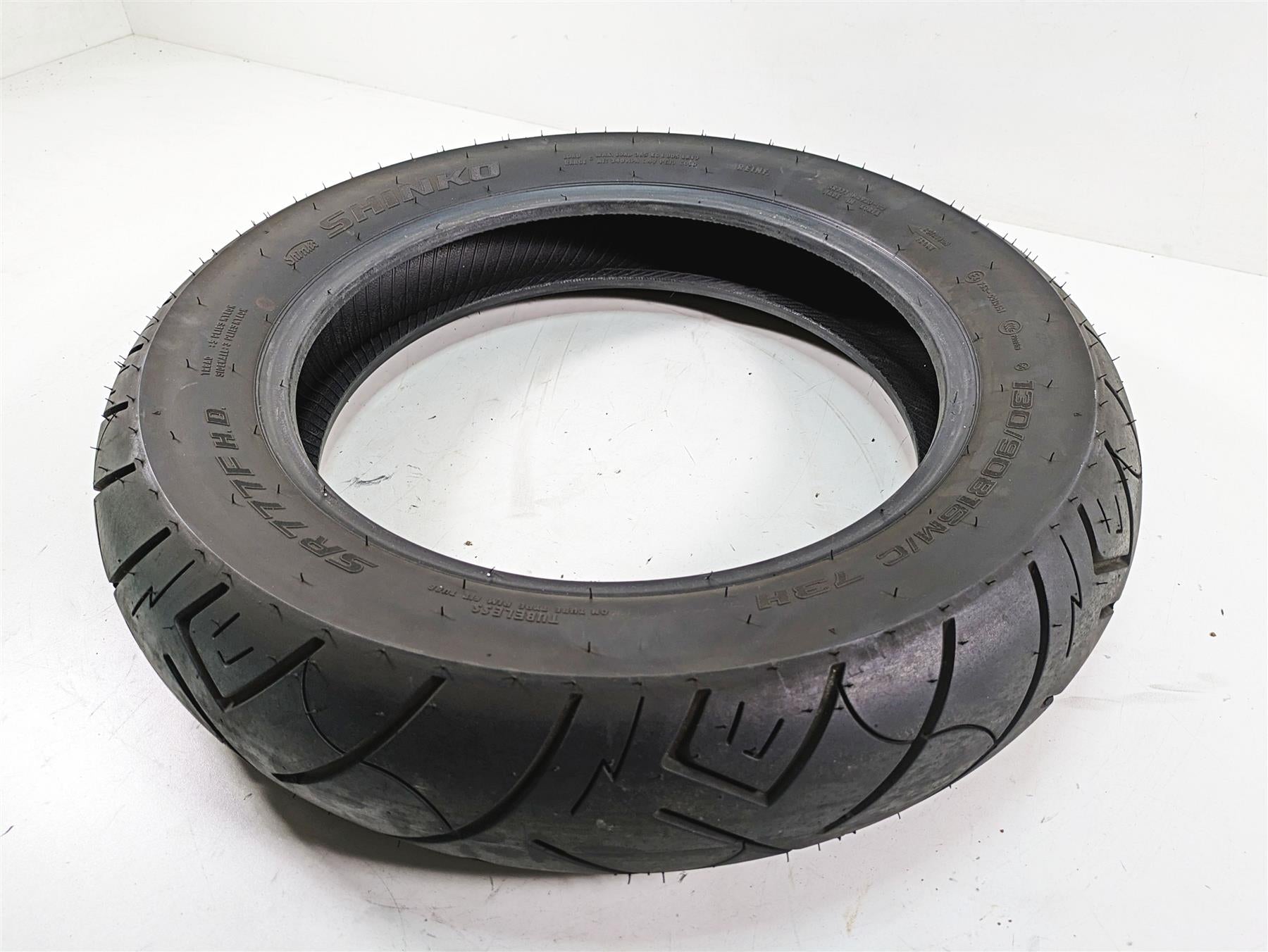 2005 Harley Touring FLHTCUI Electra Glide Used Motorcycle Front Tire Shinko SR777F 130/90/16 87-4585