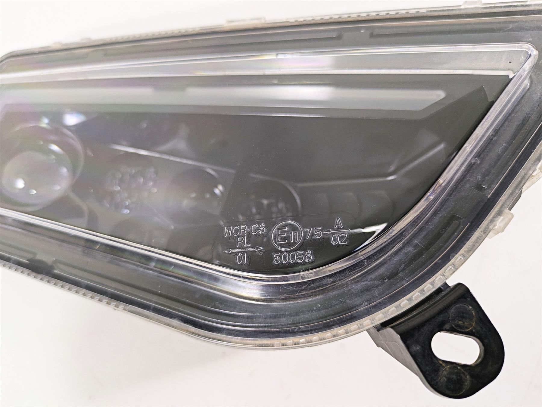 2021 Polaris RZR1000 XP Premium Right Side Headlight Head Light Lamp 2414736 {{ shop.shopifyCountryName }} - Mototech271