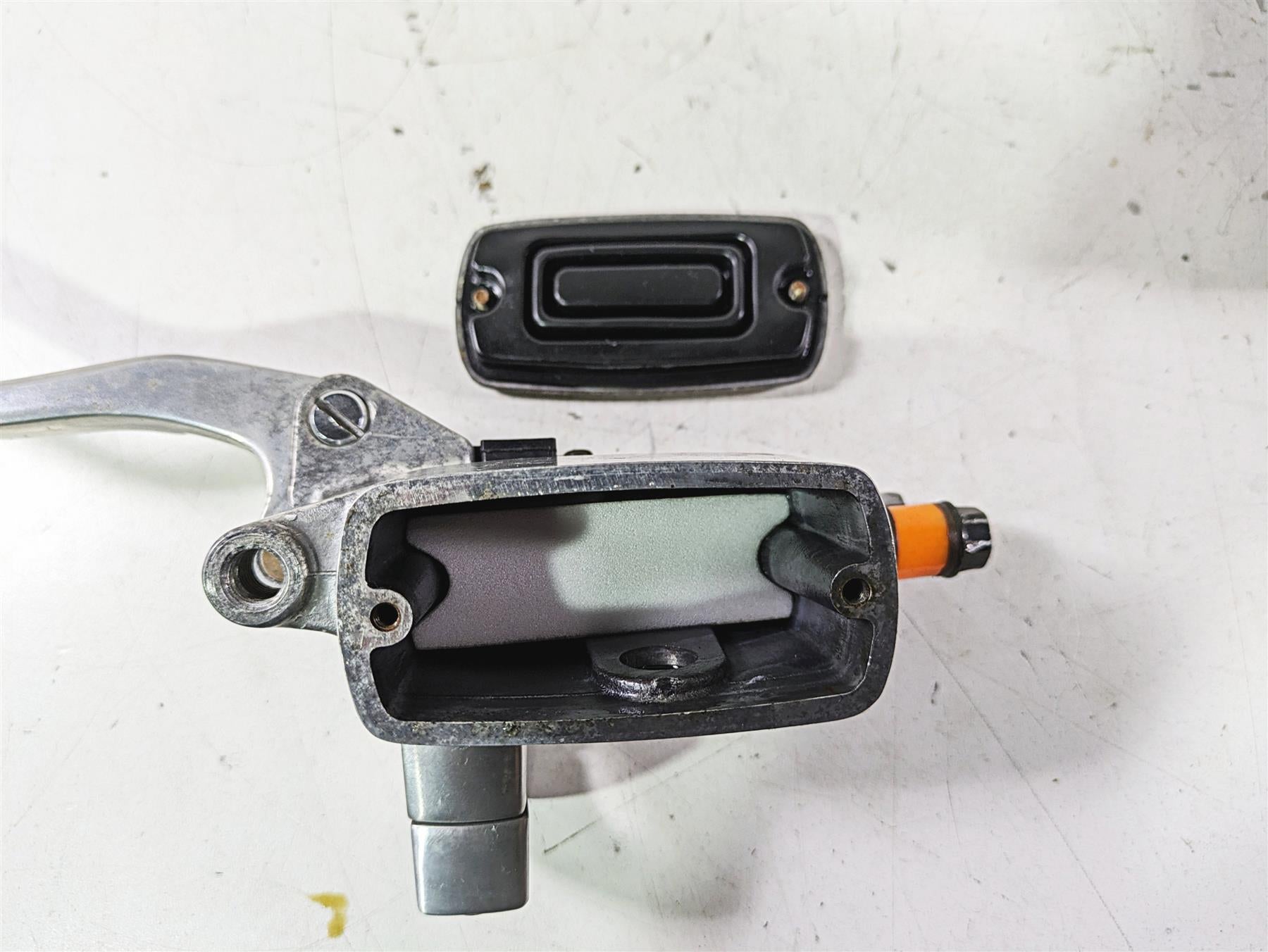 1998 Honda GL1500 Valkyrie Tour Clutch Master Cylinder 22890-MZ0-006 {{ shop.shopifyCountryName }} - Mototech271