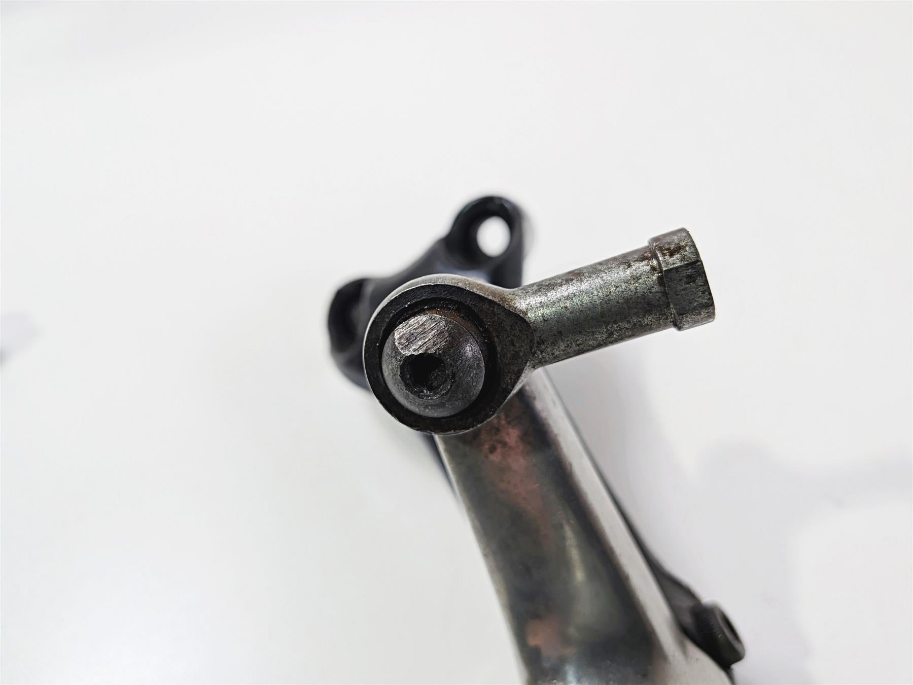 2006 Harley Sportster XL1200 C Front Left Footpeg & Shifter Parts FW 42651-04 {{ shop.shopifyCountryName }} - Mototech271