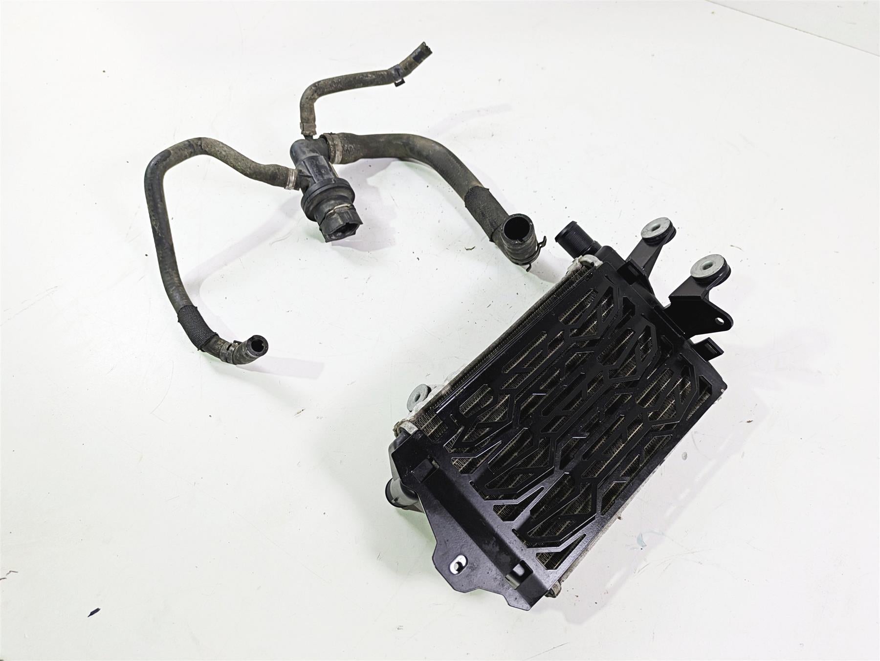 2015 BMW R1200 GS Adv K51 Left Coolant Radiator Thermostat Set 17118546408 {{ shop.shopifyCountryName }} - Mototech271