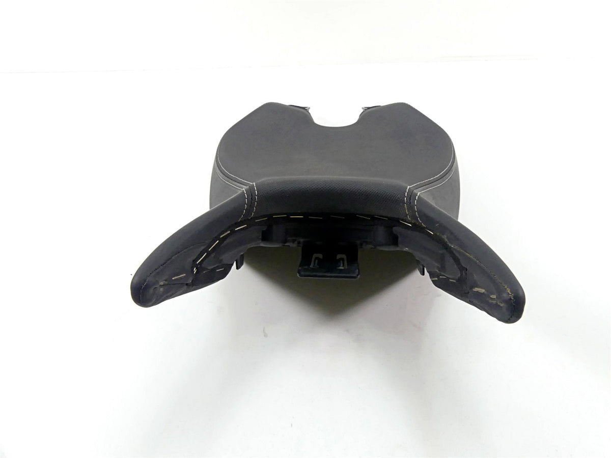 2022 Triumph Speed Triple 1200 RS Nice Front Rider Seat Saddle T2318014 {{ shop.shopifyCountryName }} - Mototech271