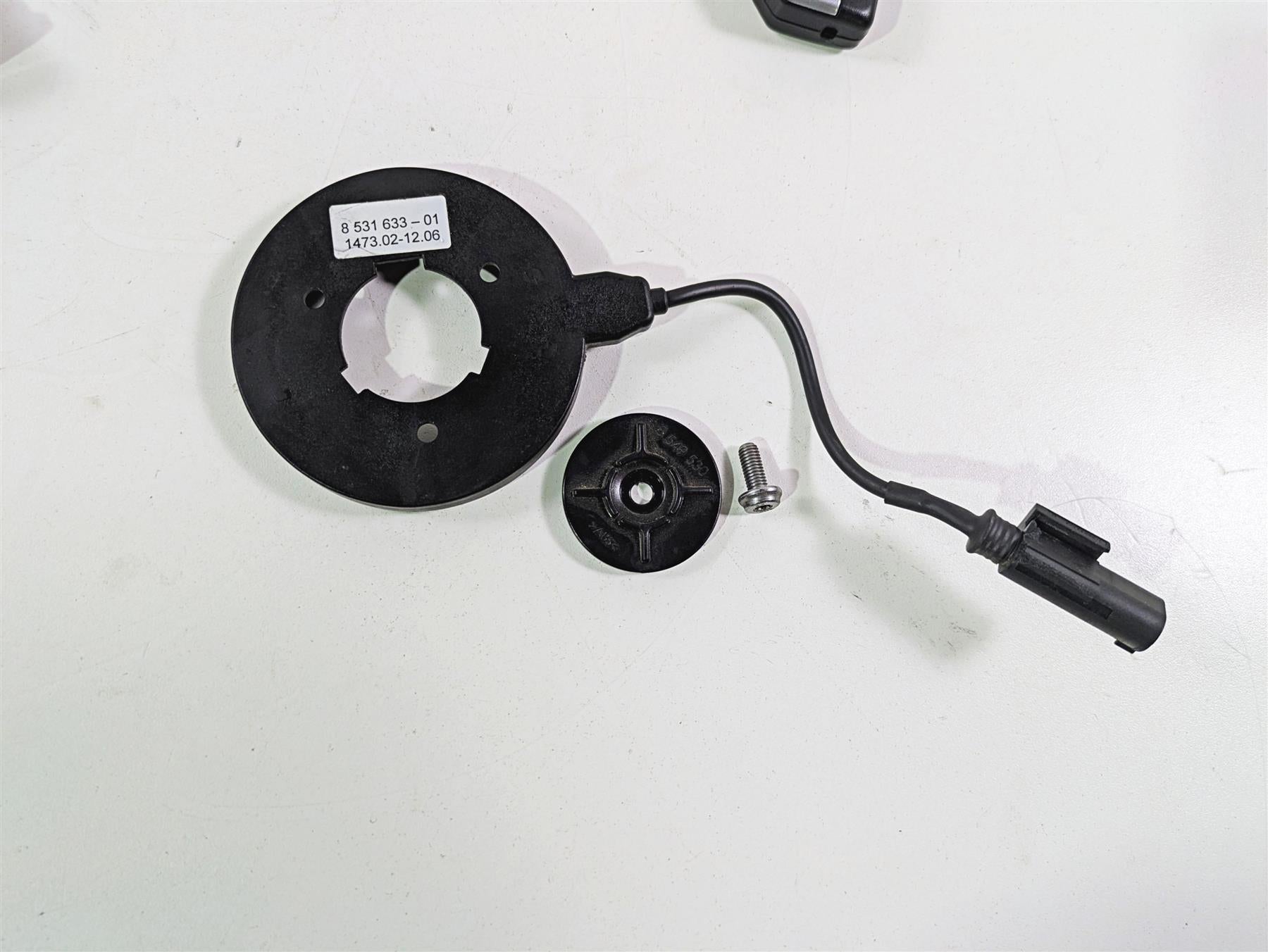 2014 BMW K1600 GTL K48 Cdi Handsfree Ignition Switch Key Lock Set 13618546129 {{ shop.shopifyCountryName }} - Mototech271