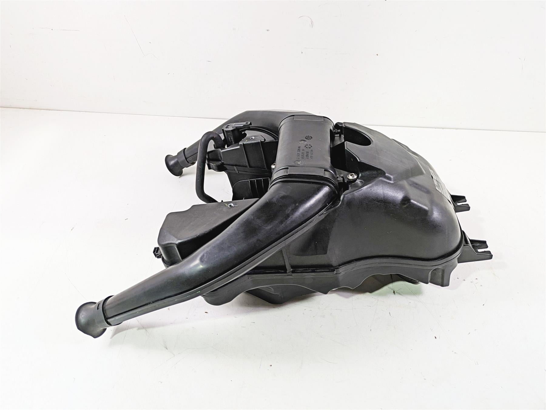 2017 BMW F800GS Adv K75 Air Filter Cleaner & Tubes Set 13718554886 {{ shop.shopifyCountryName }} - Mototech271