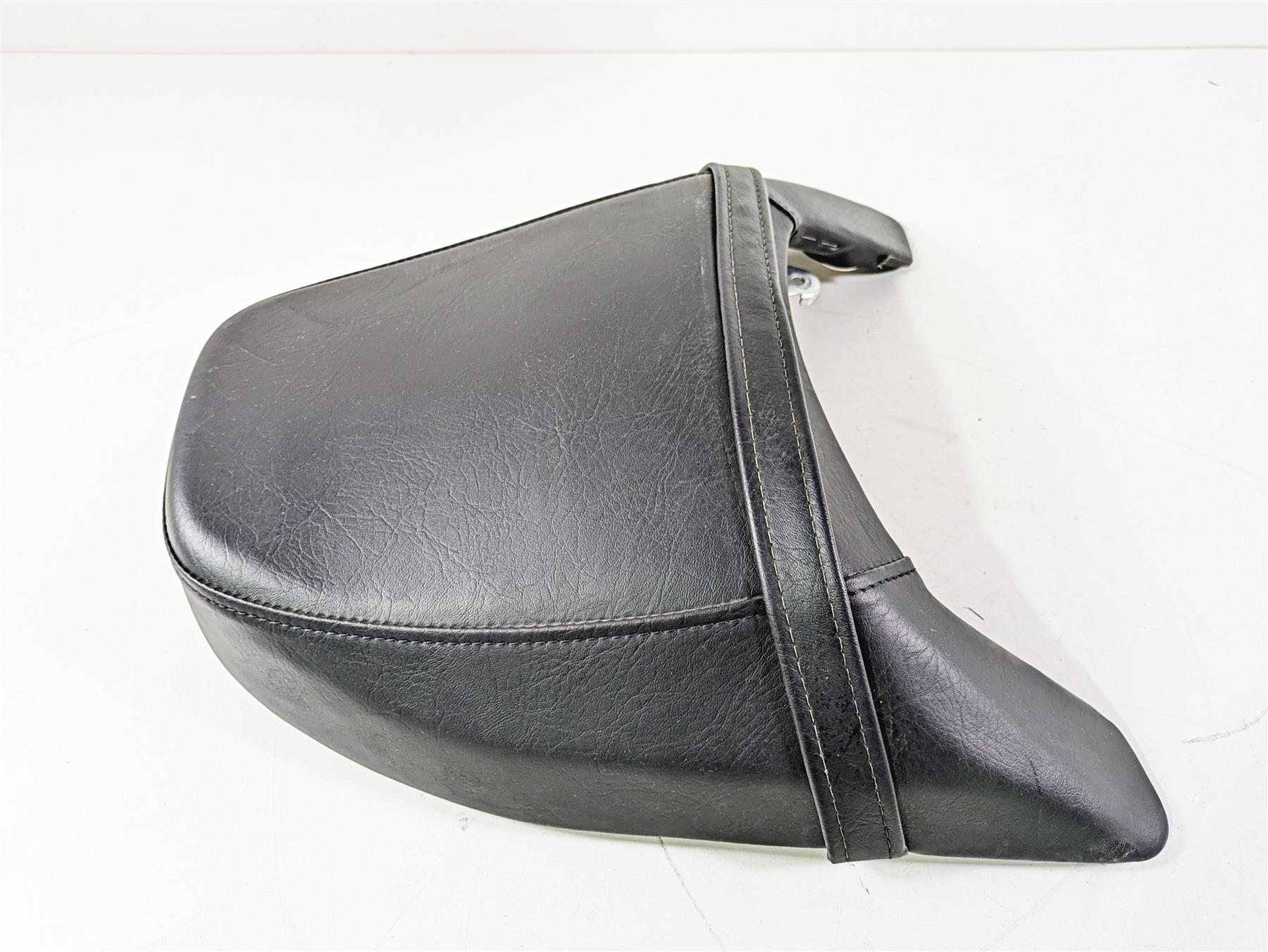 2016 Suzuki M109R VZR1800 Boulevard Rear Seat Saddle - Read 281322 45300-48G00 {{ shop.shopifyCountryName }} - Mototech271