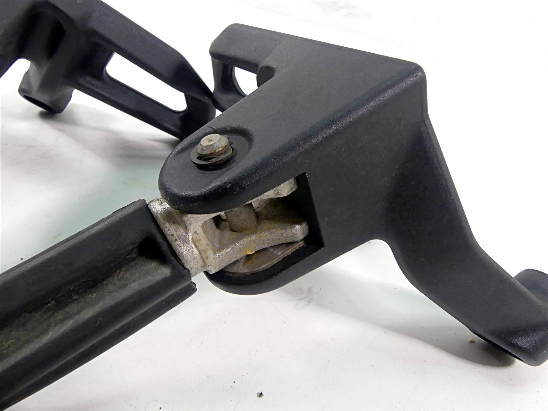 2015 KTM 1190 Adventure Rear Passenger Footpeg Set 6030304800033S 6030304900033S {{ shop.shopifyCountryName }} - Mototech271