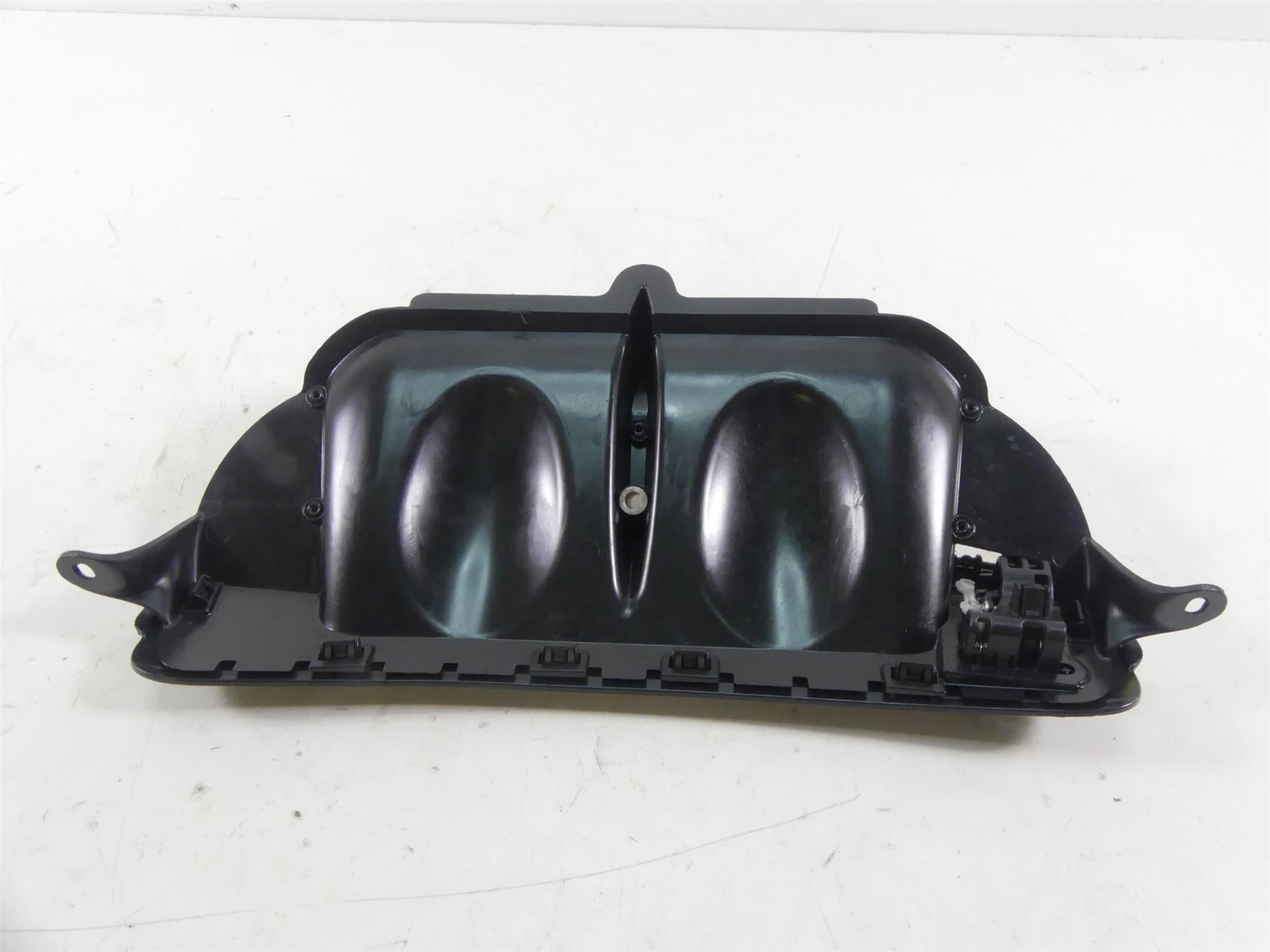 2014 Harley Touring FLHX Street Glide Front Fairing Air Duct Inlet Vent 29200003 {{ shop.shopifyCountryName }} - Mototech271