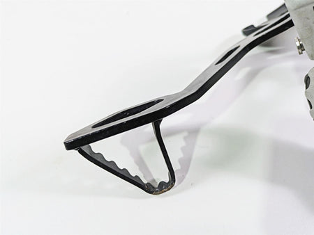 2024 Triumph Tiger 900 GT Right Front Footpeg & Brake Pedal T2082358 T2021653 {{ shop.shopifyCountryName }} - Mototech271
