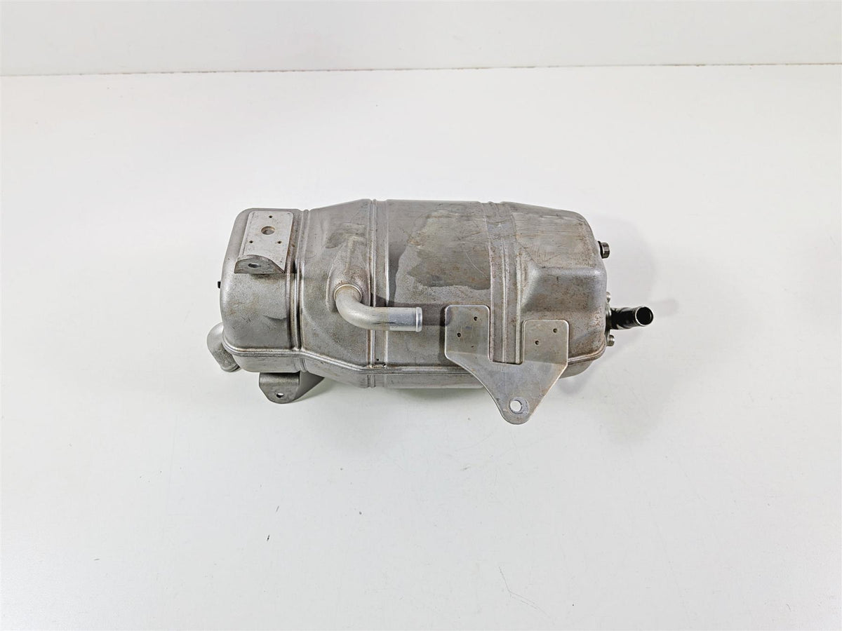2021 Yamaha YXZ1000R EPS SS SE Oil Tank Reservoir 2HC-21751-01-00 2HC-21751-02 {{ shop.shopifyCountryName }} - Mototech271