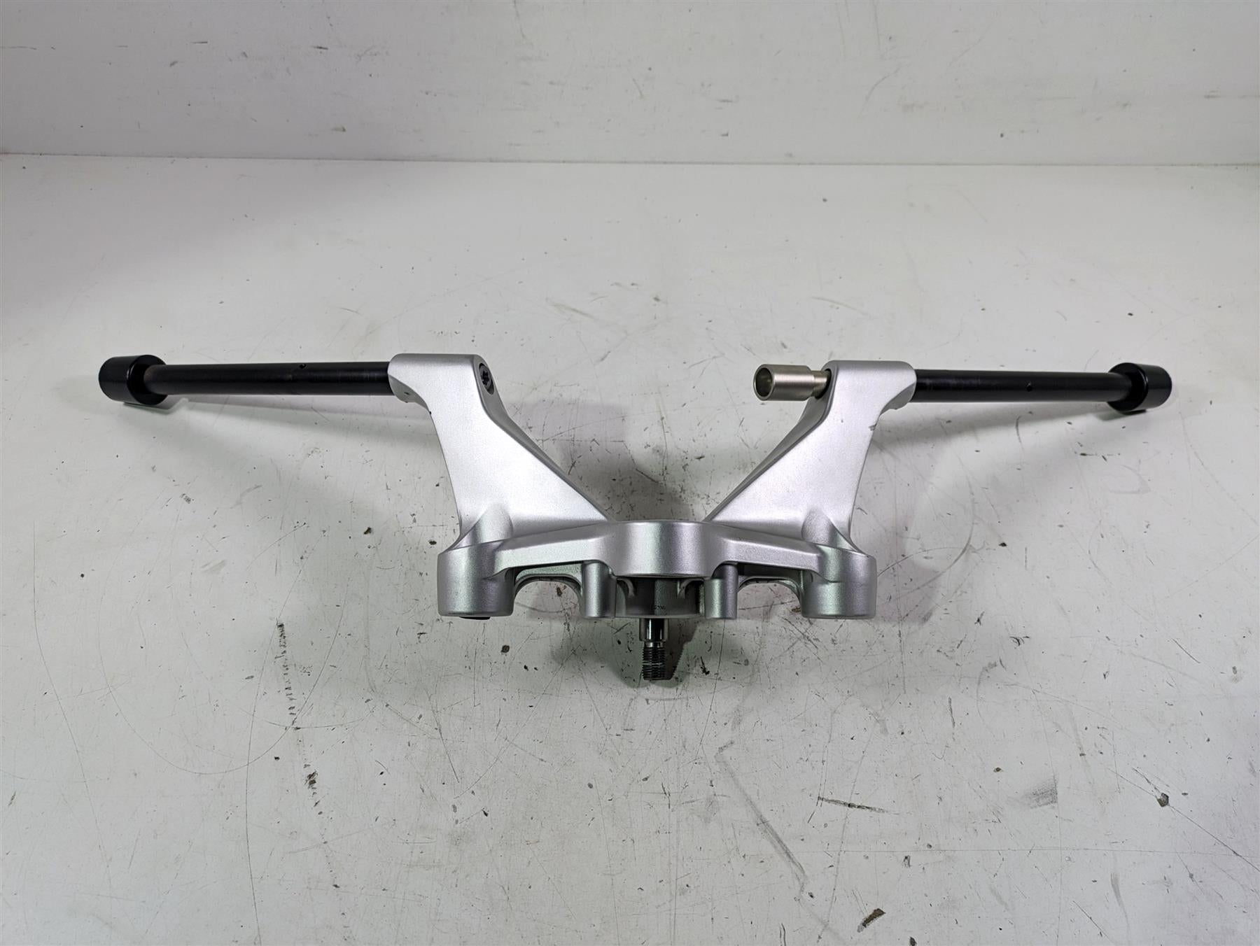 2022 BMW R1250 RT K052 Upper Triple Tree Handle Bar Clamp Set 31428392390 {{ shop.shopifyCountryName }} - Mototech271