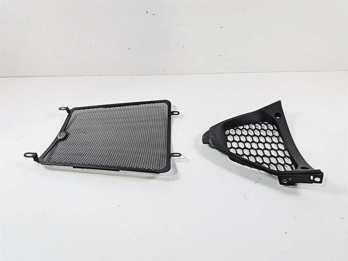 2018 Aprilia RSV4 RR R&G Radiator Grille Guard + Oem Pillar 858827 {{ shop.shopifyCountryName }} - Mototech271