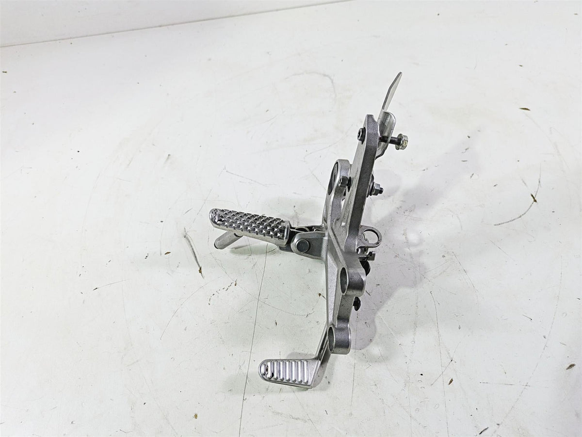2008 Honda CBR1000RR SC59 Right Front Foot Peg & Brake Pedal Set 50600-MFL-000 {{ shop.shopifyCountryName }} - Mototech271