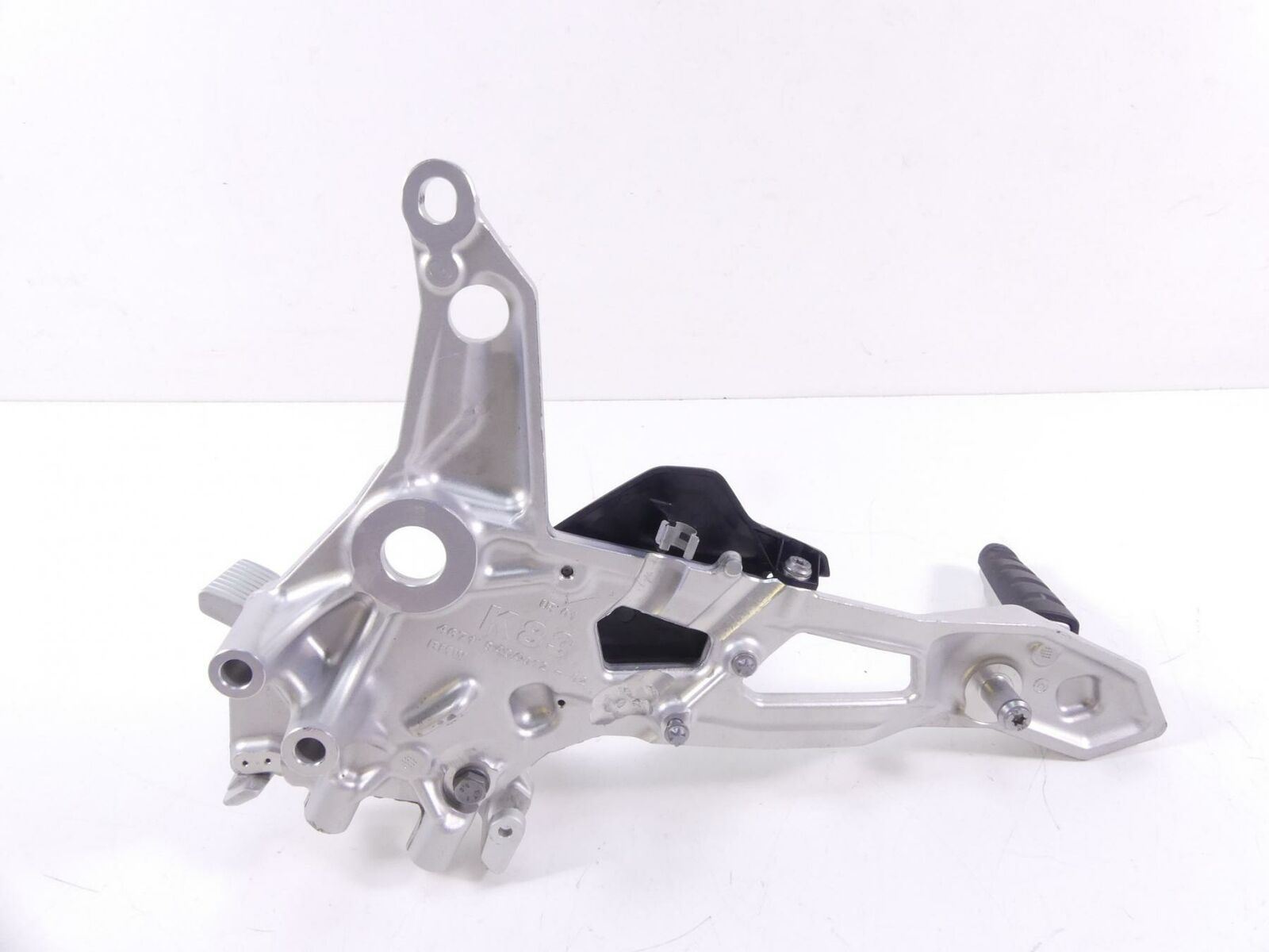 2020 BMW F900 R F900R K83 Right Footpeg Bracket Brake Pedal Assembly 46718404012 {{ shop.shopifyCountryName }} - Mototech271