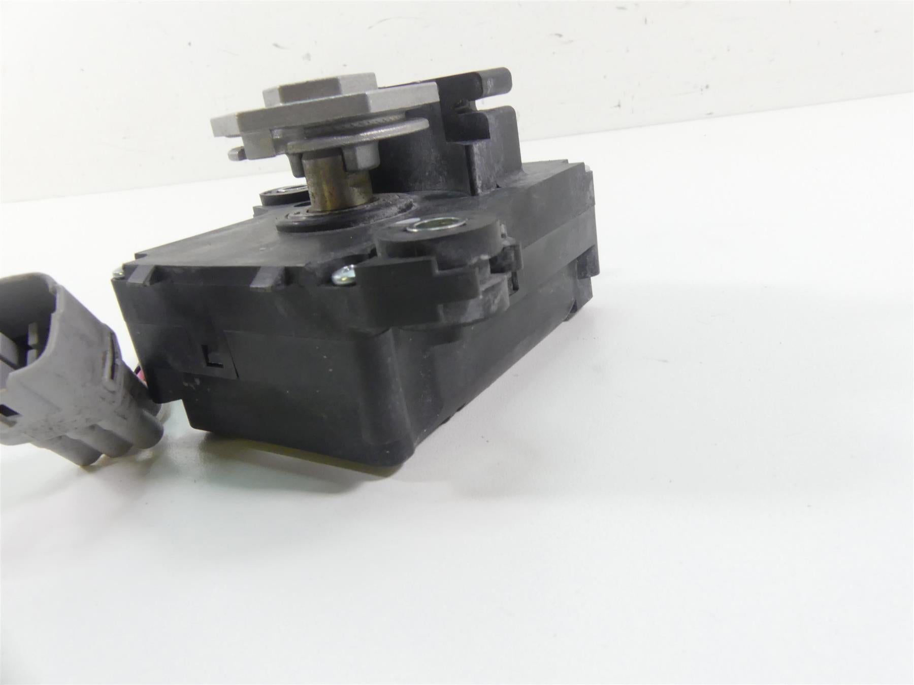 2022 Suzuki GSXR750 Exhaust Control Actuator Servo Flap 33970-47H02 {{ shop.shopifyCountryName }} - Mototech271