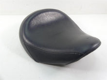 Load image into Gallery viewer, 2006 Yamaha Roadliner XV1900 Front Rider Driver Saddle Seat Read 1D7-24710-01-00
