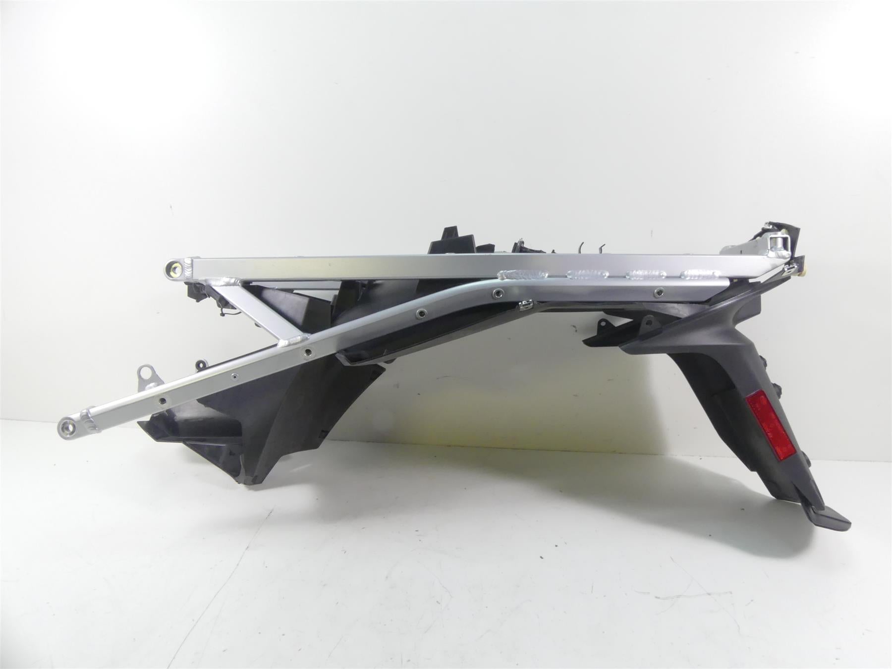2017 BMW R1200RT K52 Rear Sub Frame Subframe & Inner Fender 46518528588 {{ shop.shopifyCountryName }} - Mototech271