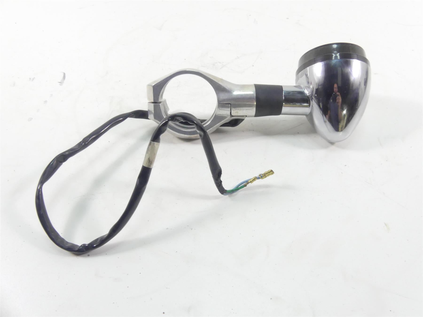 2002 Honda VTX1800 C Front Right Blinker Turn Signal & Clamp 33400-MBH-672 {{ shop.shopifyCountryName }} - Mototech271