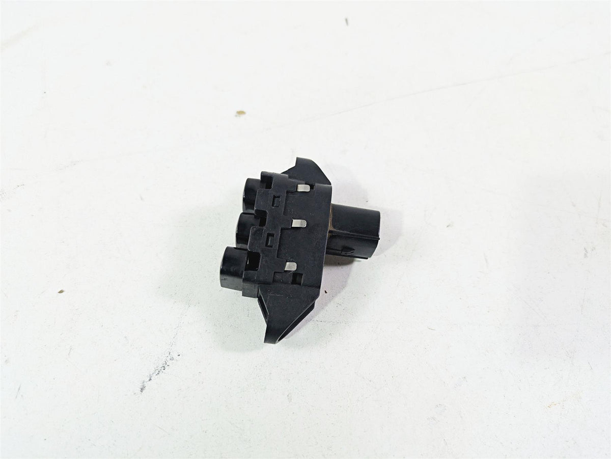 2015 Harley Touring FLHTKL Electra Glide Auxiliary Switch Kit 69200172 {{ shop.shopifyCountryName }} - Mototech271