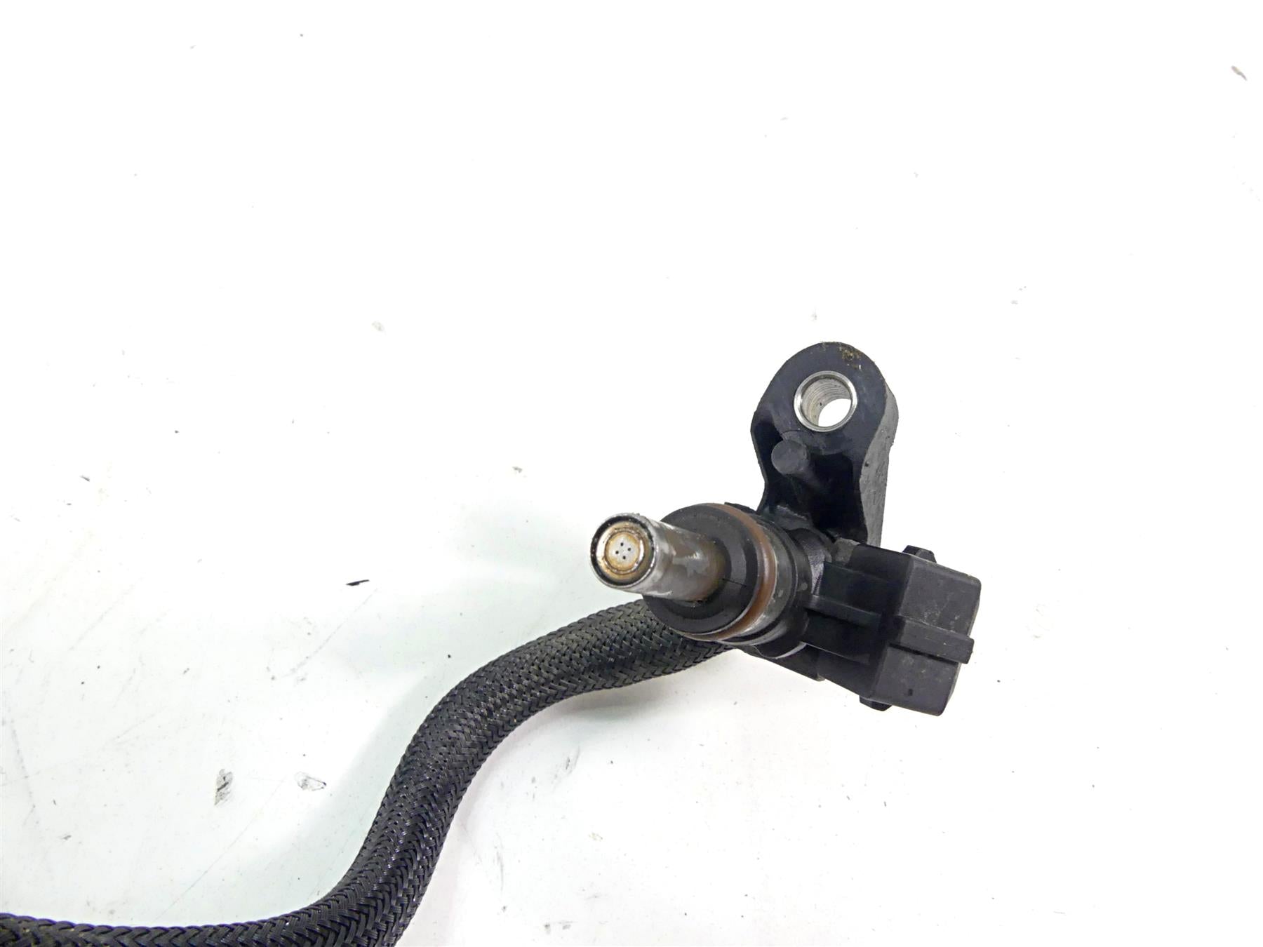 2015 BMW R1200GS GSW K50 Fuel Distributor Injector + Hoses Set 13538556862 {{ shop.shopifyCountryName }} - Mototech271