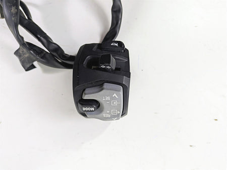 2020 Suzuki V-Strom 1050 XT Left Hand Turn Signal Control Switch 37400-06L00 {{ shop.shopifyCountryName }} - Mototech271