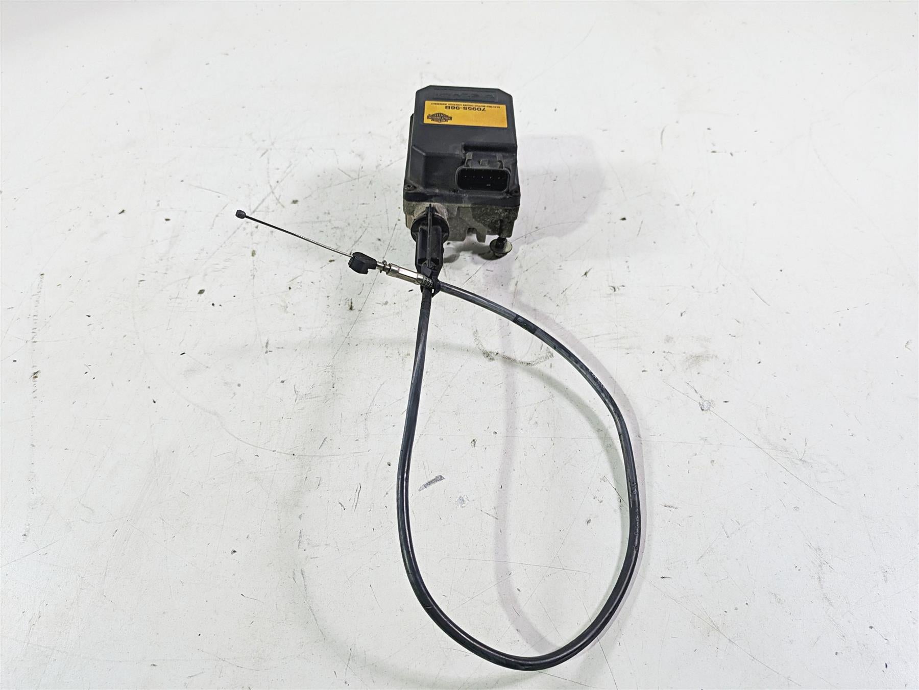 2003 Harley Touring FLHTCUI 100TH E-Glide Cruise Control Module Unit 70955-98B {{ shop.shopifyCountryName }} - Mototech271