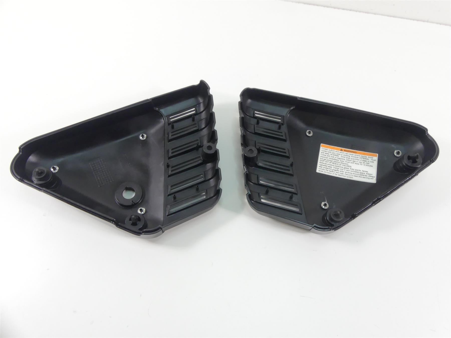 2016 Moto Guzzi V7 II Special 750 Left Right Side Cover Fairing Set 2B000840 {{ shop.shopifyCountryName }} - Mototech271
