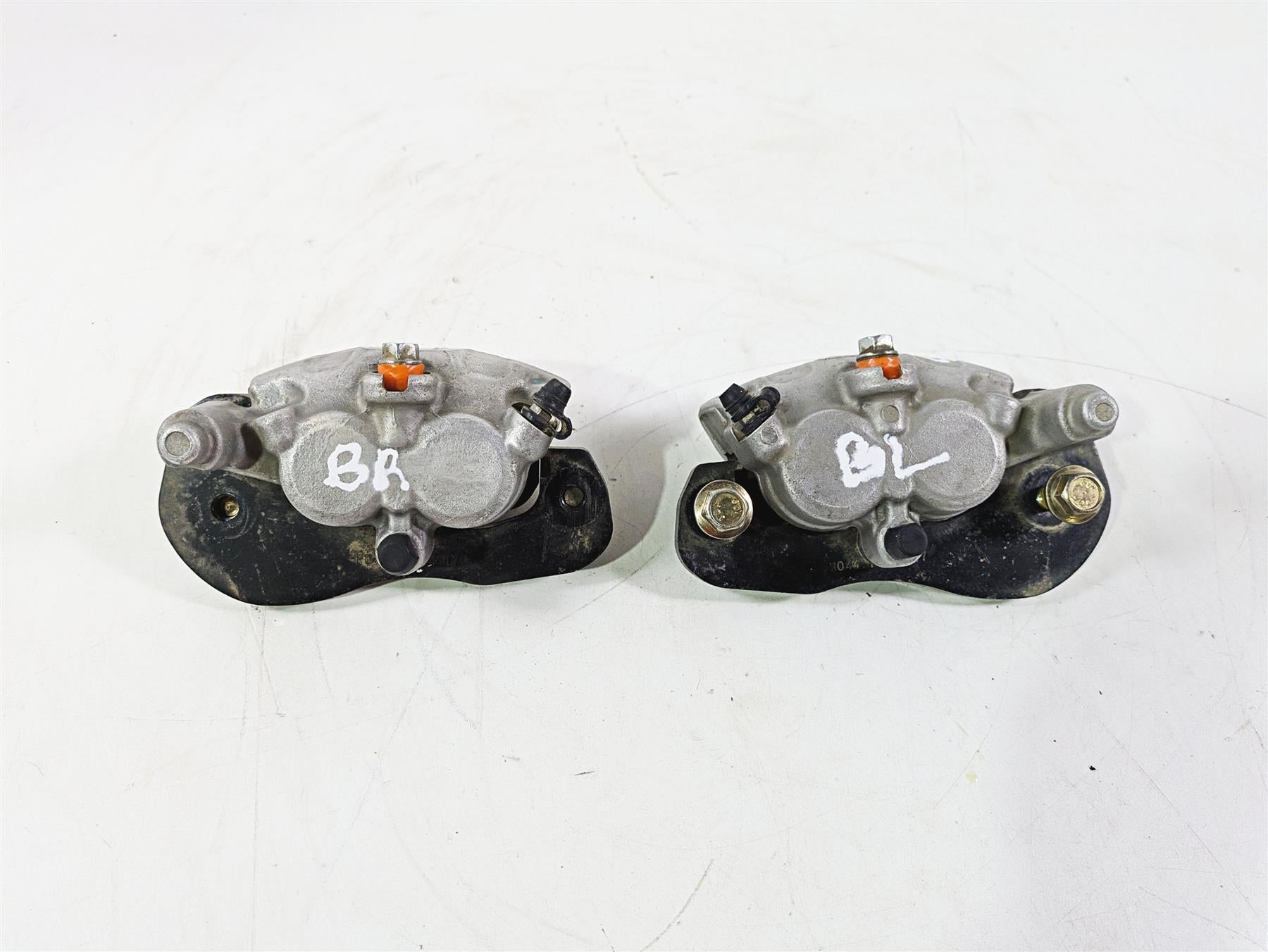 2018 Can Am Maverick X3 XRC Turbo R Rear Brake Caliper Set 705601514 705601515 {{ shop.shopifyCountryName }} - Mototech271