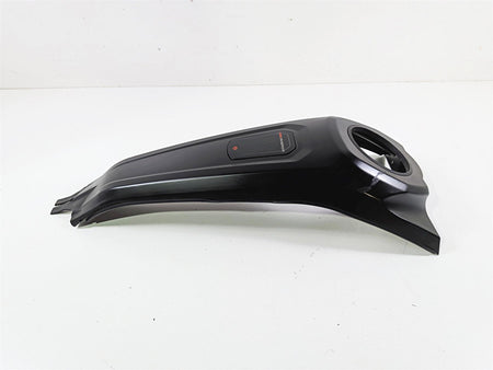2023 Harley Adv RA1250 S Pan America Upper Center Tank Cover - Scratch 70900924 {{ shop.shopifyCountryName }} - Mototech271