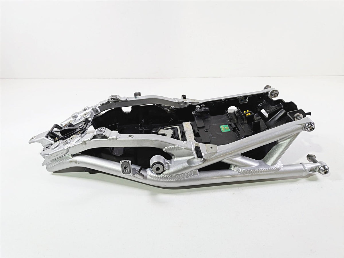 2019 Triumph Speed Triple RS 1050 Straight Subframe & Inner Fender T2079742 {{ shop.shopifyCountryName }} - Mototech271