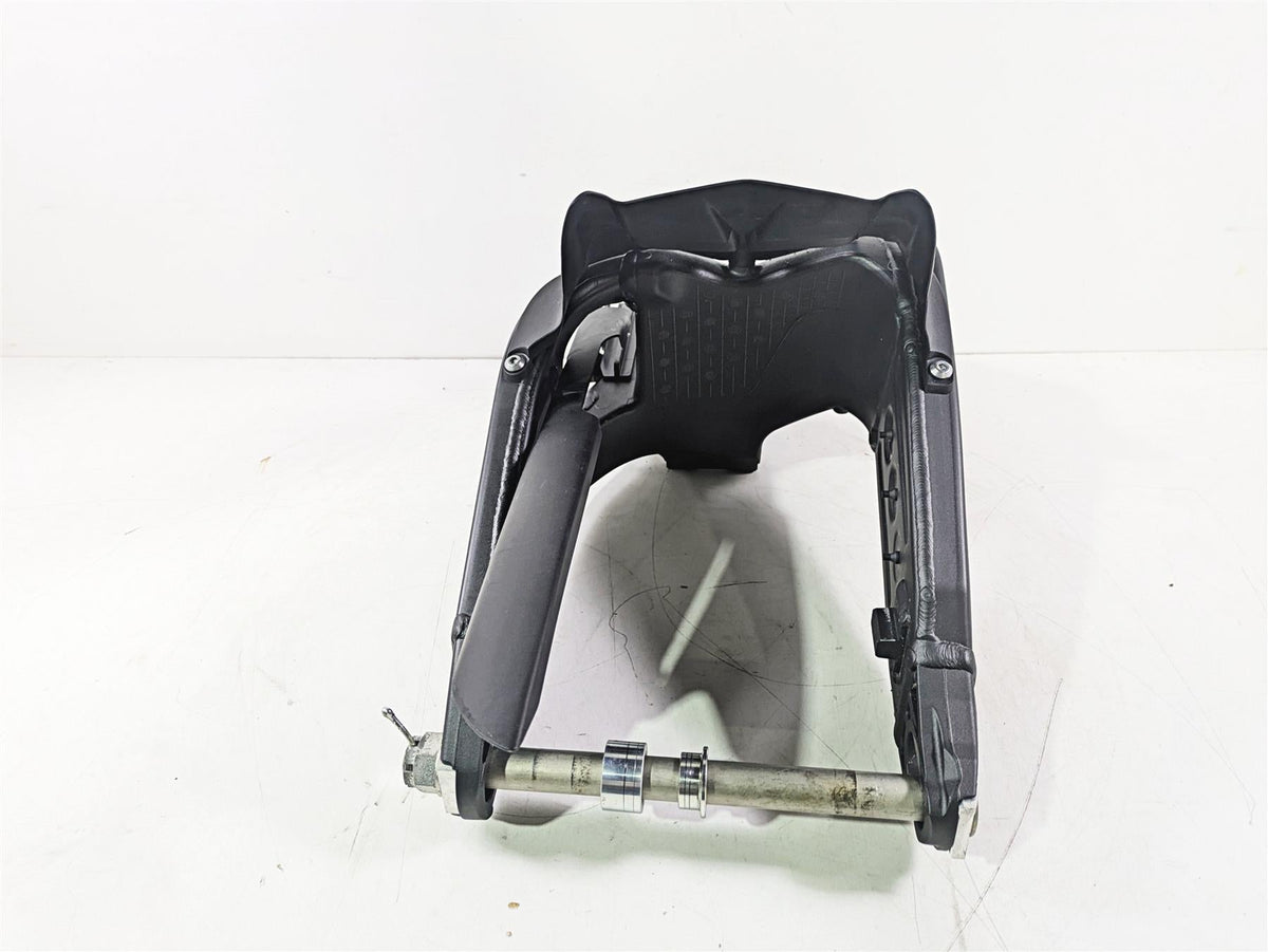 2020 Kawasaki ZX6R Ninja Rear Swingarm Swing Arm Set 33001-0584 33001-0584-18R {{ shop.shopifyCountryName }} - Mototech271