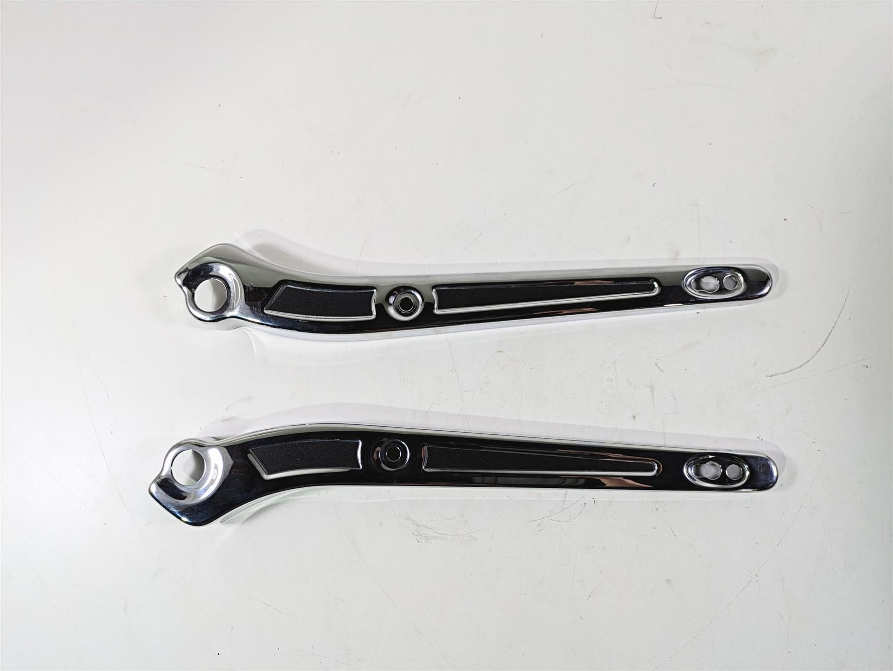 2014 Harley FXDL Dyna Low Rider Rear Fender Struts Braces 57300024 57300026 {{ shop.shopifyCountryName }} - Mototech271