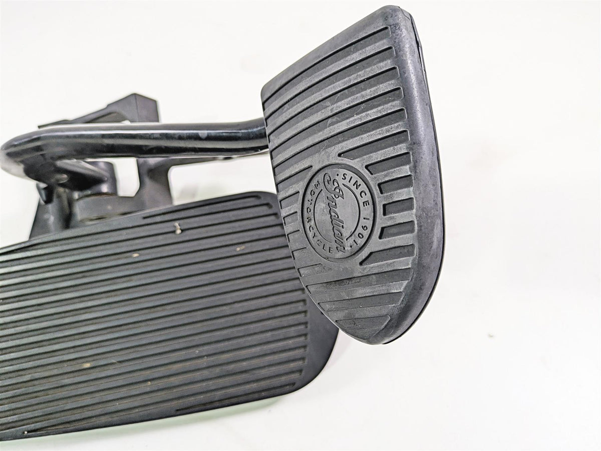 2018 Indian Chieftain Dark Horse Front Right Floor Board & Brake Pedal 5141001 {{ shop.shopifyCountryName }} - Mototech271