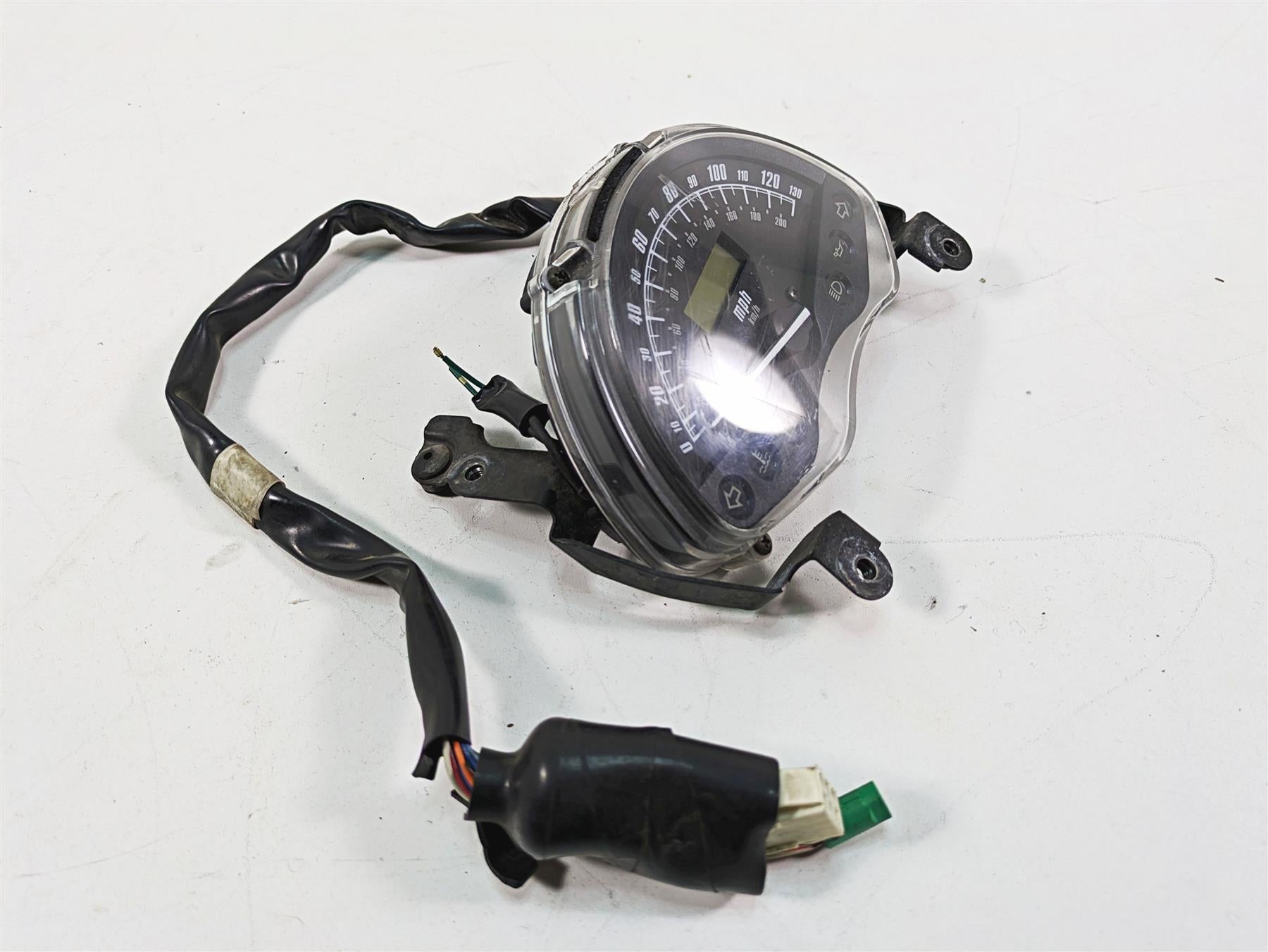 2006 Honda V-Twin VTX1300 R Speedometer Instrument Gauges 4k -Read 37200-MEA-911 {{ shop.shopifyCountryName }} - Mototech271