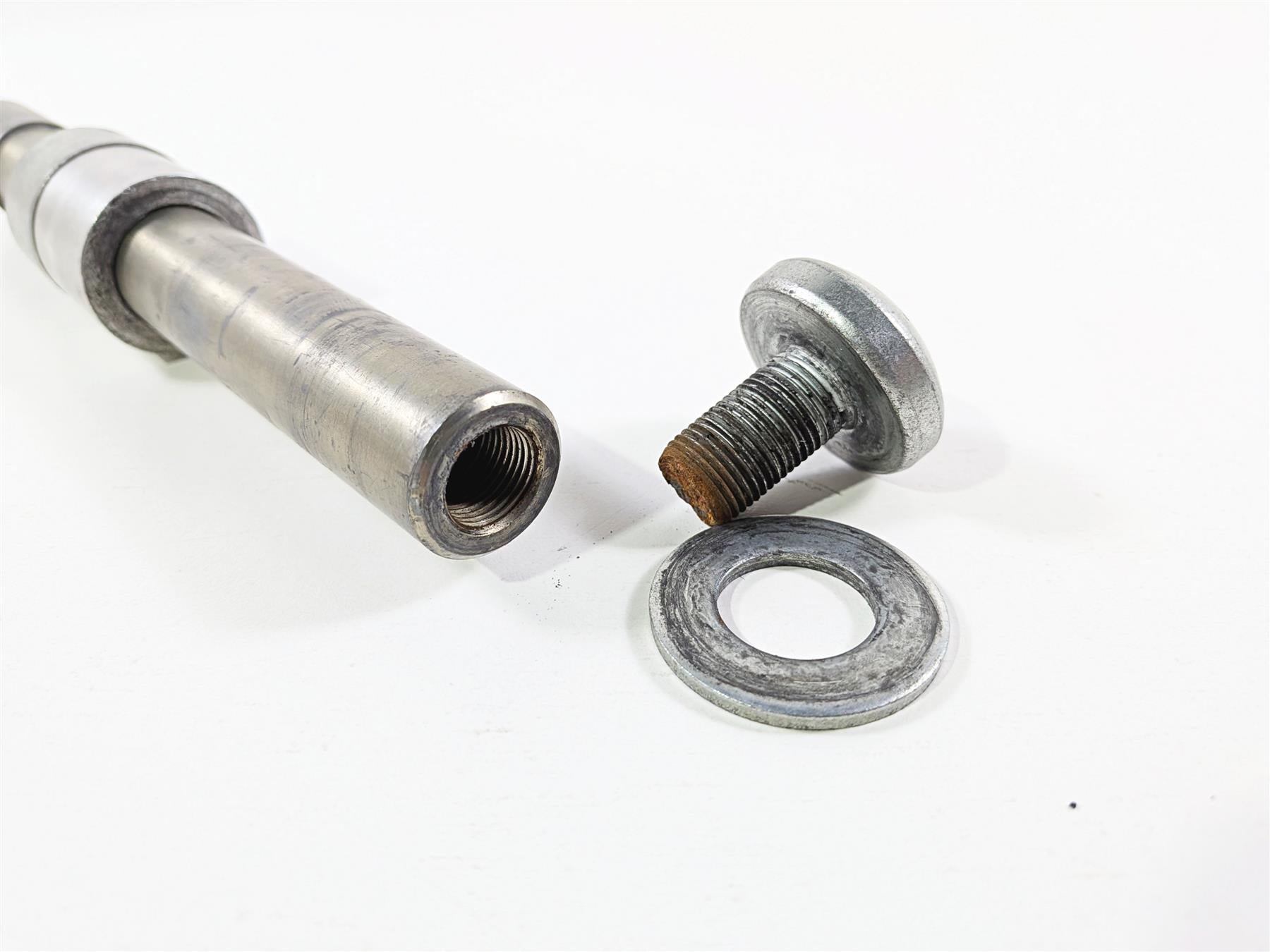 2009 Harley FXCWC Softail Rocker Straight Front Axle Wheel Spindle 41348-08 {{ shop.shopifyCountryName }} - Mototech271