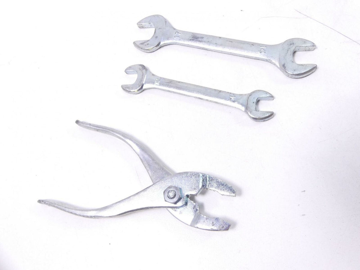 2006 Suzuki M109R VZR1800 Boulevard Tool Kit 09800-21055 {{ shop.shopifyCountryName }} - Mototech271