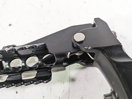 2020 Triumph Street Scrambler 900 Left Rider Footpeg Foot Peg T2082356 {{ shop.shopifyCountryName }} - Mototech271