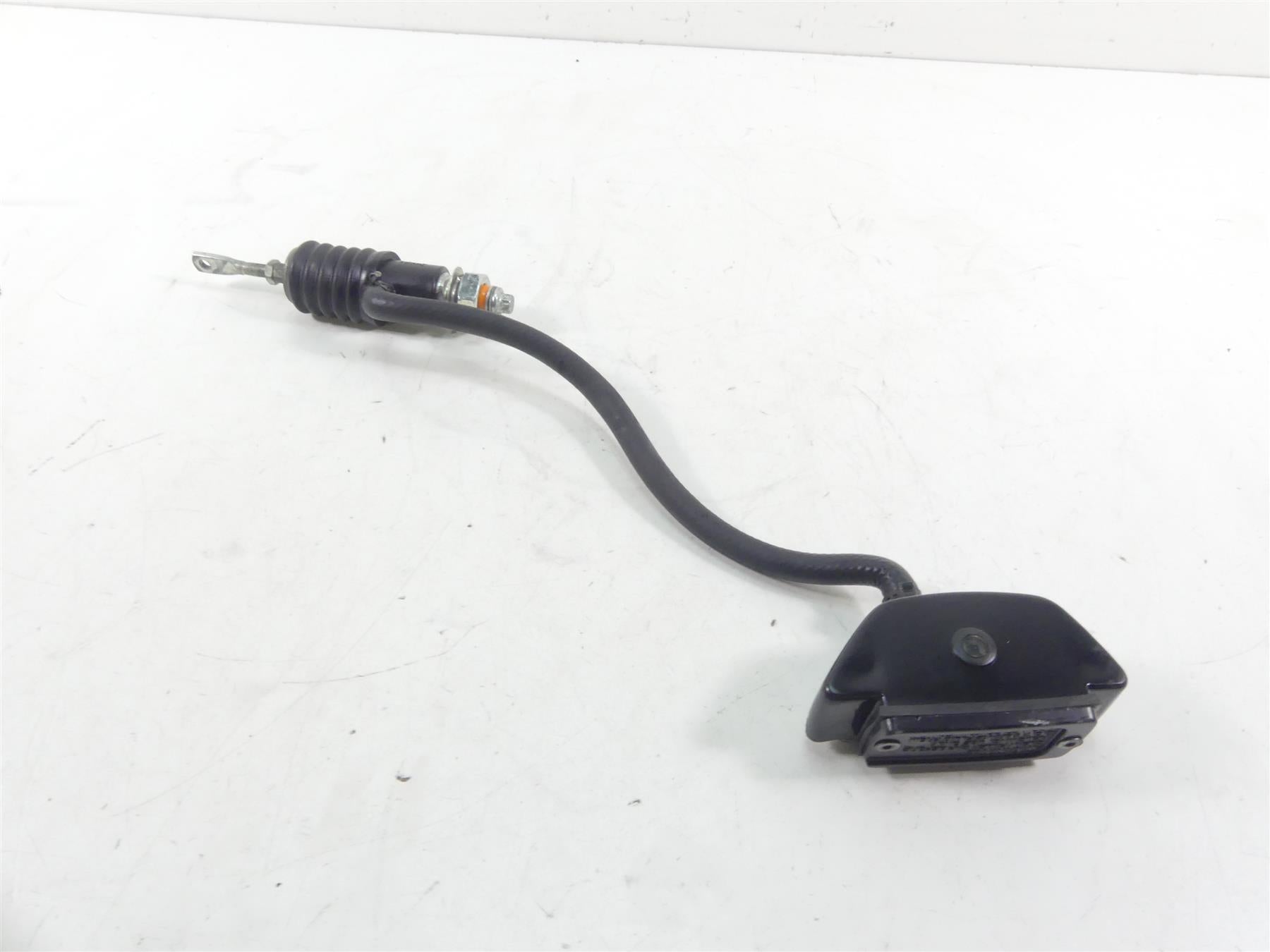 2000 Harley Dyna FXR4 CVO Super Glide Rear Brake Master Cylinder 42446-87C {{ shop.shopifyCountryName }} - Mototech271