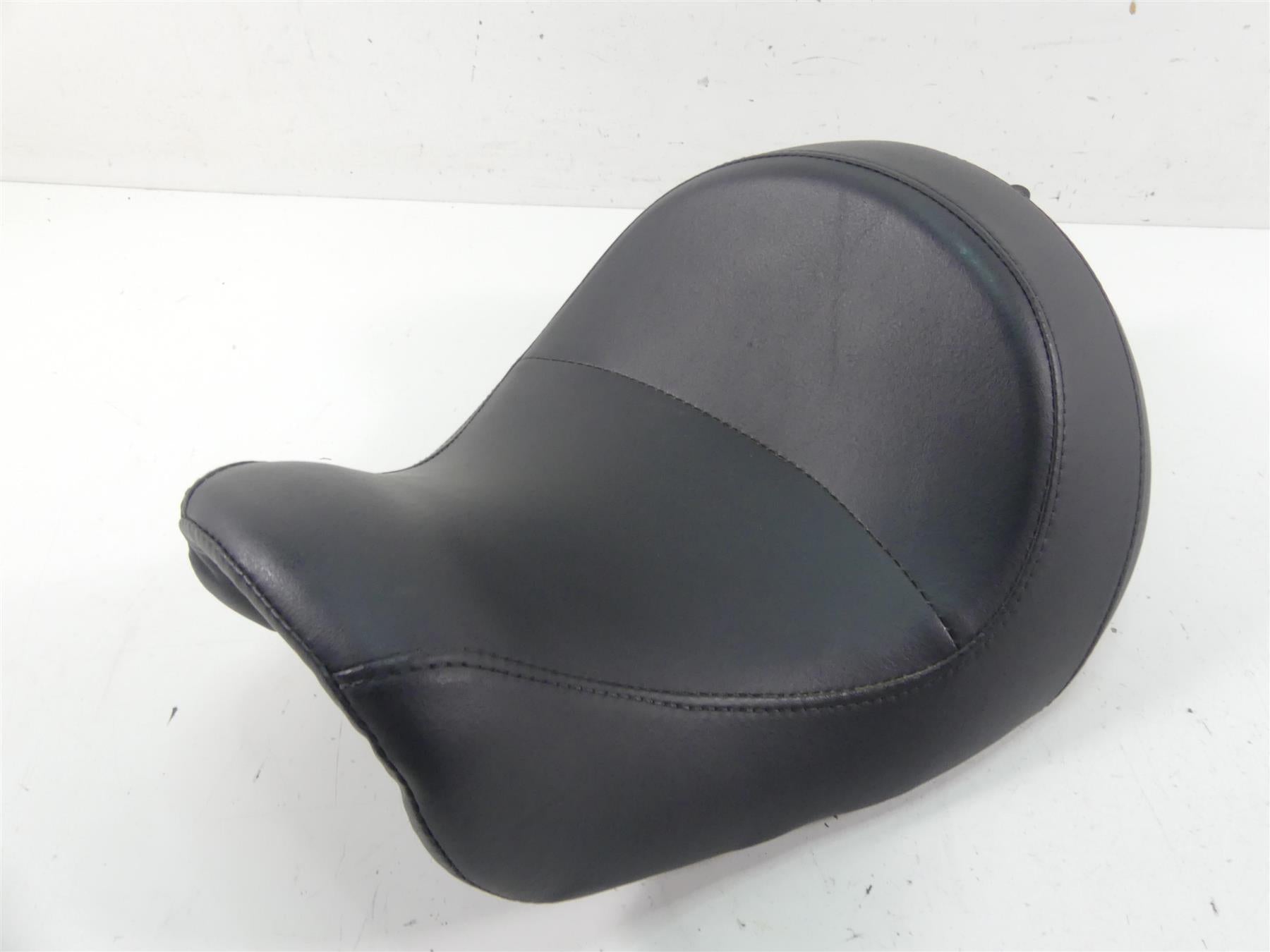 2010 Harley FXDWG Dyna Wide Glide Front Driver Rider Seat Saddle 54384-11 {{ shop.shopifyCountryName }} - Mototech271