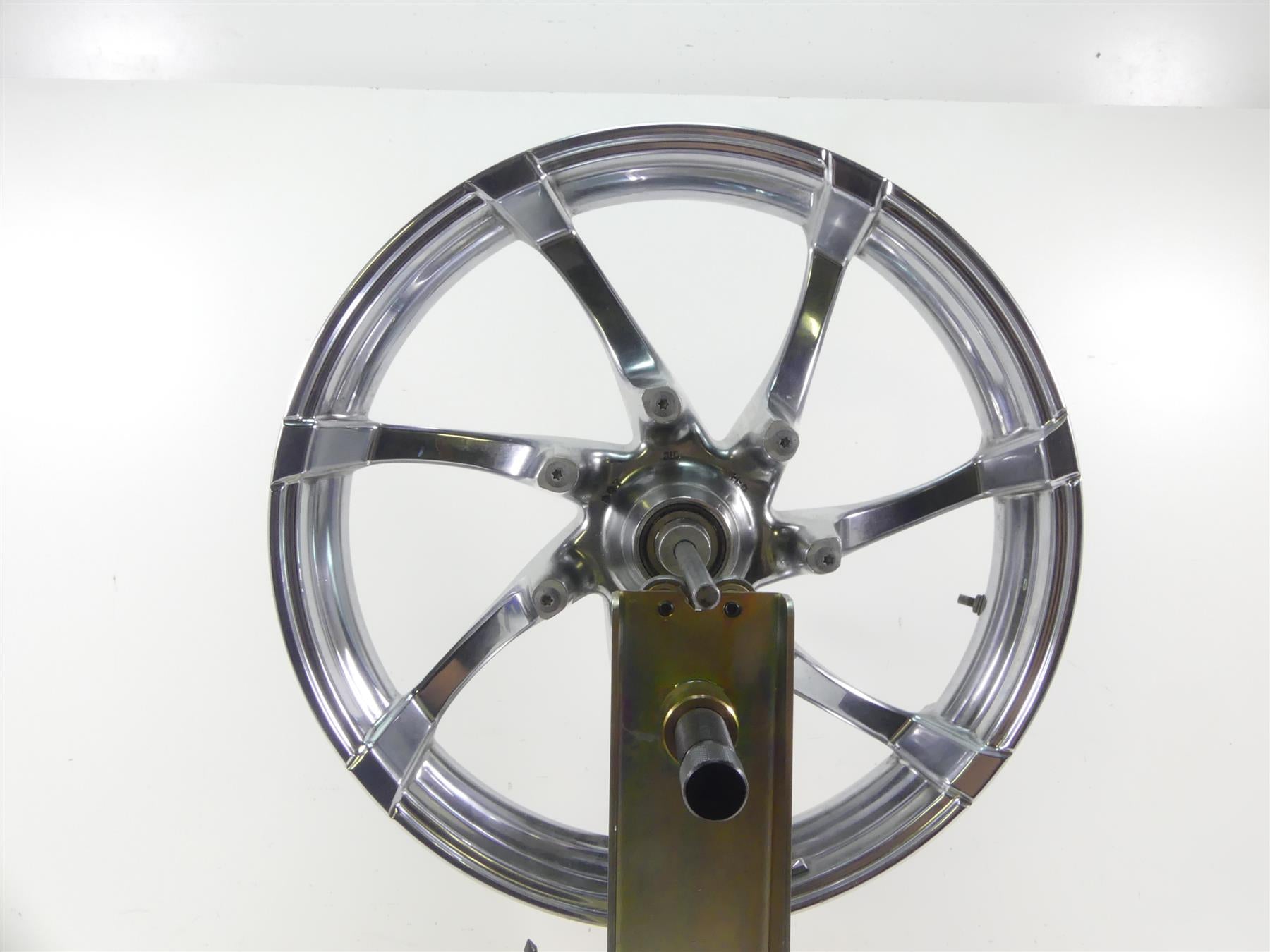 2012 Harley CVO FLHX SE3 Street Glide Front Agitator Wheel 19x3.5 55071-11