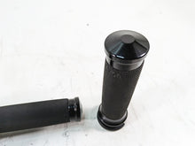 Load image into Gallery viewer, 2009 Harley Touring FLHTCU Electra Glide Right Control Switch - Read 71684-06A | Mototech271
