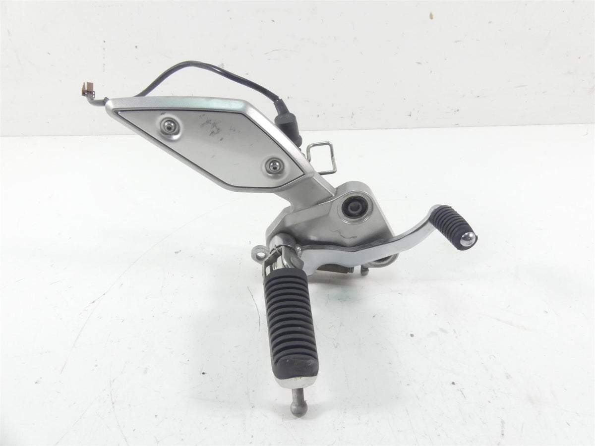 2008 Yamaha FZ1 Fazer Right Rider Footpeg Brake Pedal -Read 2D1-27443-00-00 {{ shop.shopifyCountryName }} - Mototech271